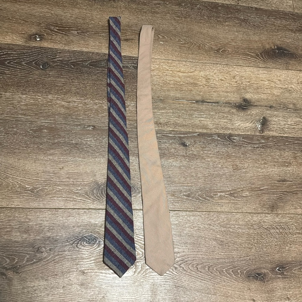 Vintage Carl Michaels‎ ties